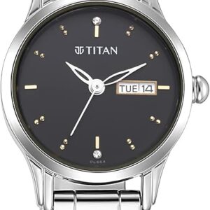 ساعت زنانه تایتان مدل 2656SM03 – صفحه مشکی گرد، بند استیل نقره‌ای، کریستال سواروفسکی