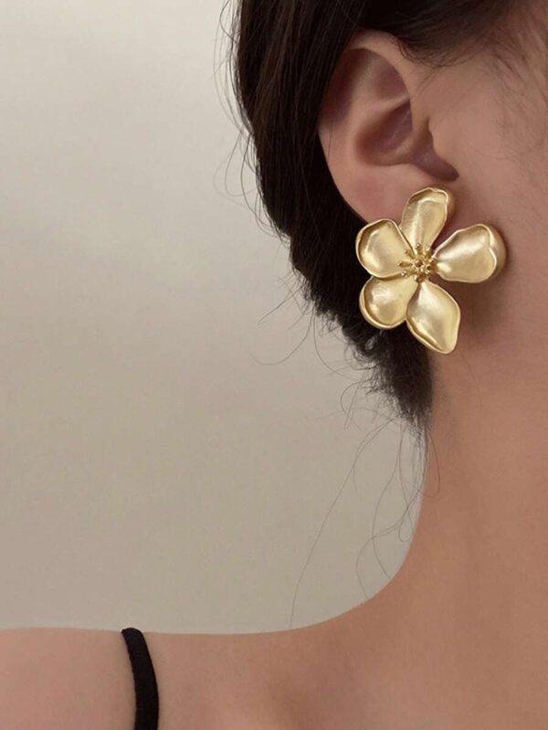 گوشواره میخی مدل Vintage Big Flower Petal — 1 جفت - Image 2