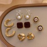 ست 5 تکه گوشواره مینیمال و وینتیج (مروارید مصنوعی، حروف، گل، هندسی)