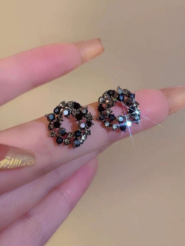 گوشواره میخی گلدار — مدل 60405548 (یک جفت) - Image 3