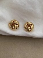 1 جفت گوشواره مدل Airy Braided — بافت مینیمال - Image 3