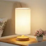 لامپ کنار تخت نئکومی Necomi | Necomi Bedside Table Lamp با پایه چوبی