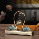 بخورسوز دوکاره طرح دریاچه قو با استند رومیزی