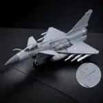 ماکت جنگنده J-10C مقیاس 1:72 با پایه (مدل مونتاژی رومیزی)