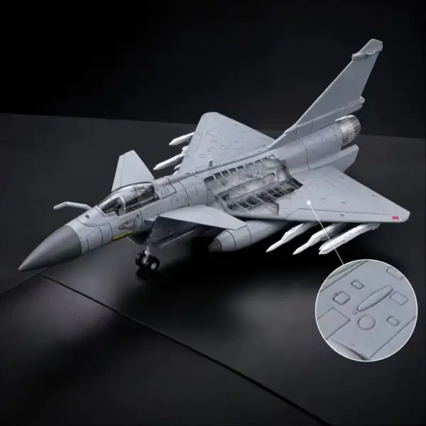 ماکت جنگنده J-10C مقیاس 1:72 با پایه (مدل مونتاژی رومیزی)