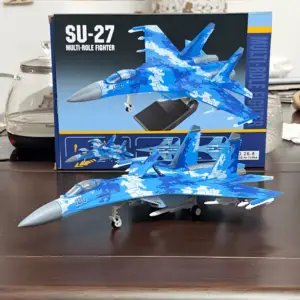 ماکت هواپیمای SU-27 مقیاس 1:72 با پایه (دکور رومیزی)