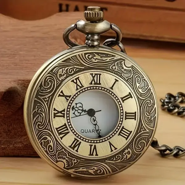 ساعت جیبی کوارتز با اعداد رومی و زنجیر