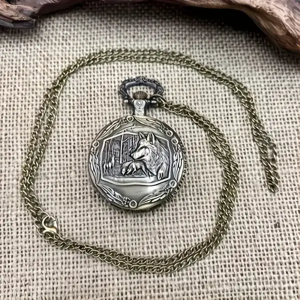 ساعت جیبی کوارتز طرح گرگ‌ گله با زنجیر و آویز