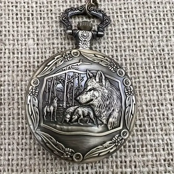 ساعت جیبی کوارتز طرح گرگ با زنجیر و پِلاک
