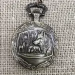 ساعت جیبی کوارتز طرح گرگ‌ گله با زنجیر و آویز