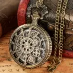 ساعت جیبی برنزی وینتیج با آویز توخالی و زنجیر