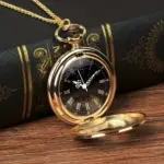 ساعت جیبی کلاسیک براق جیبی به همراه زنجیر آلیاژی و گردنبند