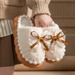 دمپایی زنانه زمستانی گرم با پاپیون دانتل و کفی پارچه‌ای