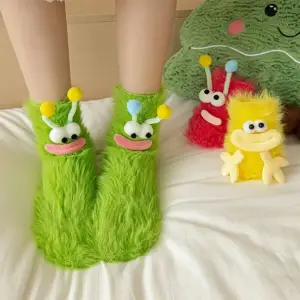 جوراب حوله‌ای فانتزی ضدلغزش پشمی کارتون (۲ جفت)