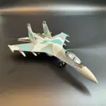 ماکت هواپیمای اسباب‌بازی مونتاژی 1:100 از جنس ABS