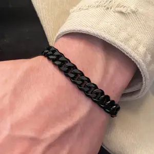 دستبند لینک کوبایی مشکی (Cuban Link) ضدحساسیت