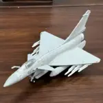 ماکت جنگنده J-10C مقیاس 1:72 با پایه (مدل مونتاژی رومیزی)