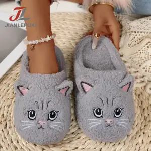 دمپایی روفرشی گربه‌ای طرح کارتونی با گلدوزی کیوت
