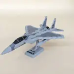 فیگور کلکسیونی مدل هواپیما F-15 با پایه نمایش