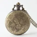 ساعت جیبی کوارتز حکاکی‌شده طرح کلاسیک